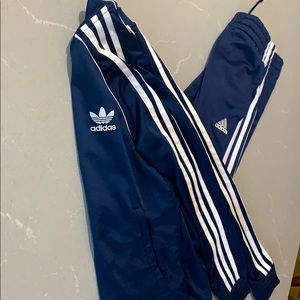Adidas tracksuit navy blue boys 11-12 yr
